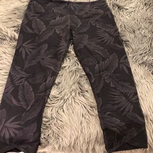 Glyder black tropical print leggings